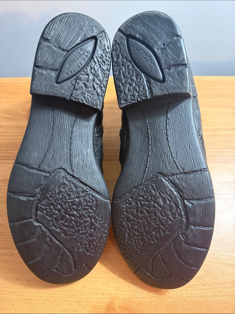 Earth stylish black
